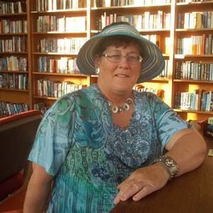 Meet your Posher, Beverly